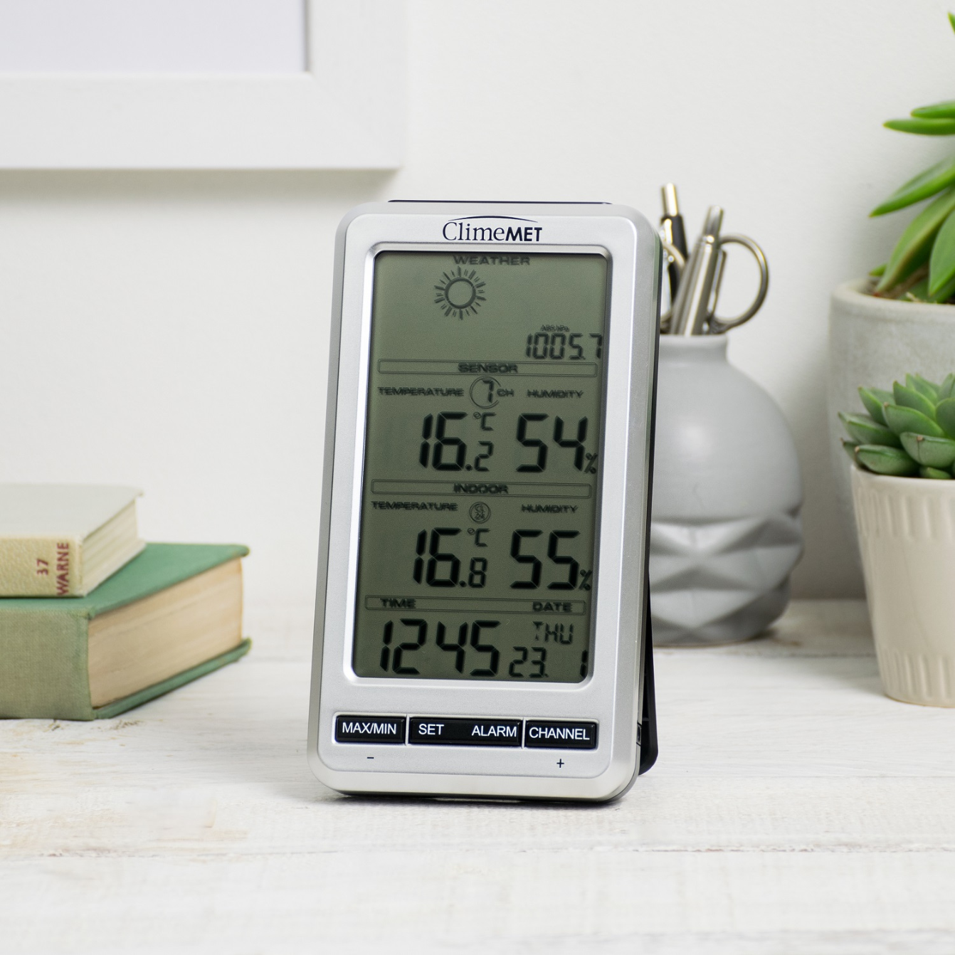 ClimeMET CM7058 Temperature & Humidity Station Secondary image