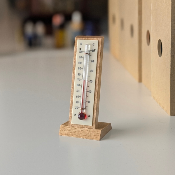 Jolni Wooden Stand Thermometer