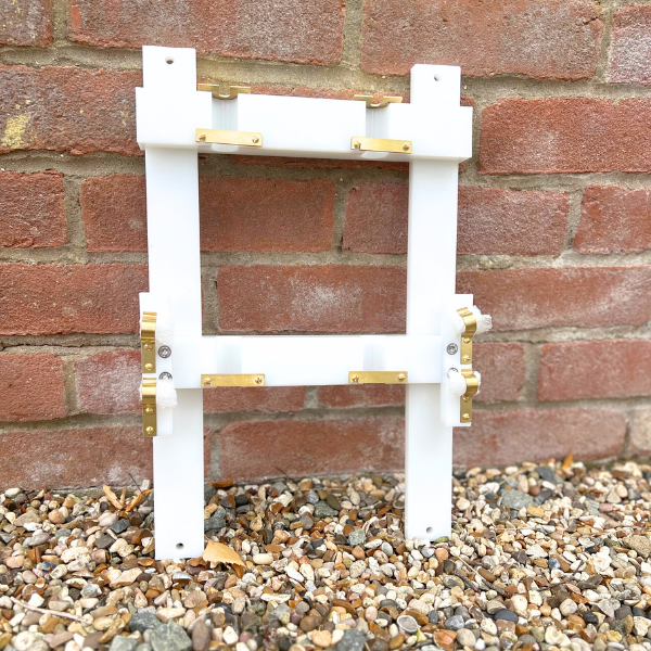 MET-01 Lorraine Cross Thermometer Rail