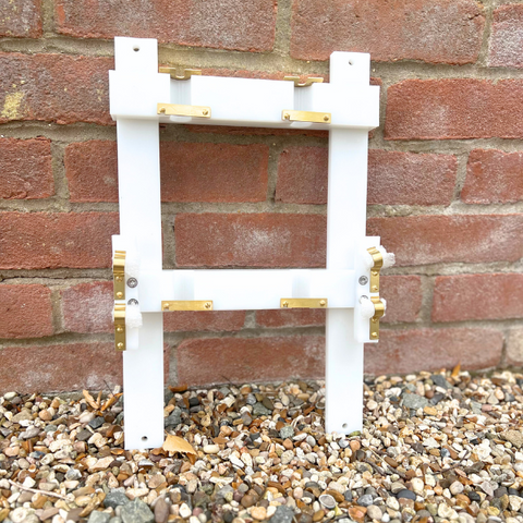 MET-01 Lorraine Cross Thermometer Rail