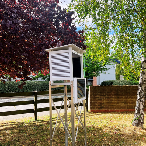 MET-01 Stevenson Screen